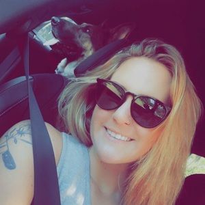 Meet your Posher, Macy